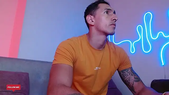 Snapshot of Joylopez_fit chatting on 02-20-25, 02:13 Joylopez fit online show from 02-20-25, 02:13