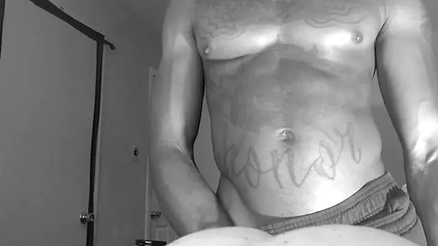 Snapshot of dominatingblacklove chatting on 10-11-25, 02:22 dominatingblacklove online show from 10-11-25, 02:22