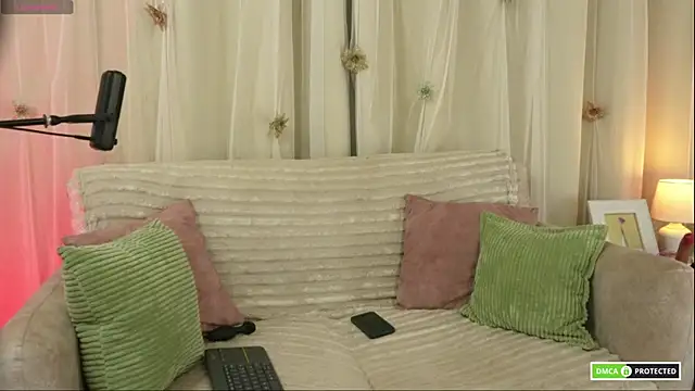 cute erelis  online show from 01-09-26, 12:13