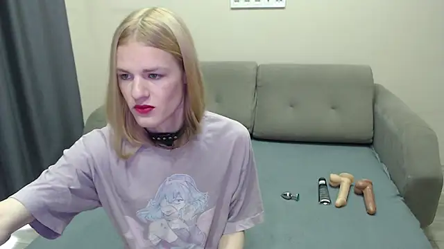 Snapshot of blaire__18 chatting on 02-18-25, 05:42 blaire  18 online show from 02-18-25, 05:42