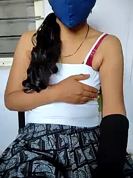 lovelygirl4567 online show from 02-02-25, 09:08