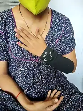 lovelygirl4567 online show from 02-05-25, 09:36