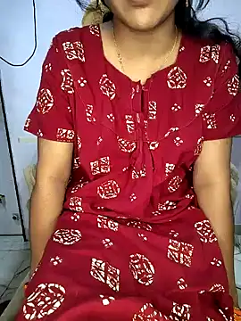 lovelygirl4567 online show from 11-11-25, 04:29