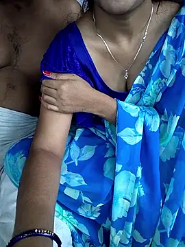 lovelygirl4567 online show from 02-18-26, 05:03