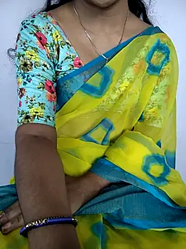 lovelygirl4567 online show from 03-04-26, 06:19