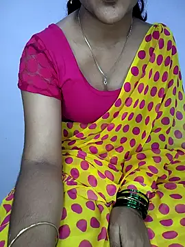 lovelygirl4567 online show from 04-04-26, 06:05