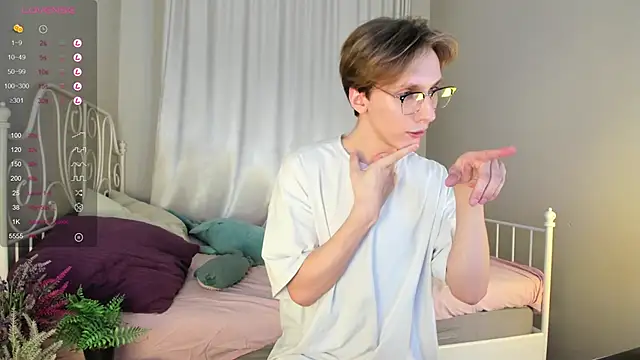 Adrian Di online show from 02-21-25, 03:54