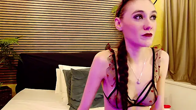 SamaraSinn online show from 01-26-25, 09:29