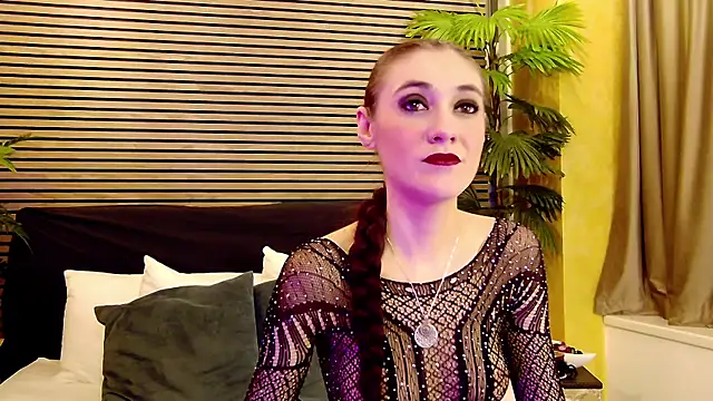 SamaraSinn online show from 02-01-25, 05:18