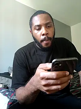 Snapshot of Caliclysm chatting on 09-28-25, 11:54 Caliclysm online show from 09-28-25, 11:54