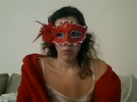 Snapshot of couple-tuga chatting on 01-04-25, 11:38 couple-tuga online show from 01-04-25, 11:38