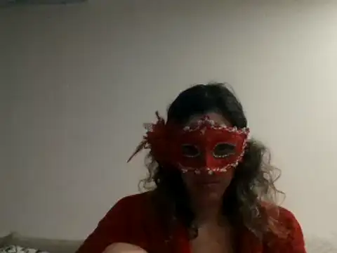 Snapshot of couple-tuga chatting on 02-08-25, 10:51 couple-tuga online show from 02-08-25, 10:51