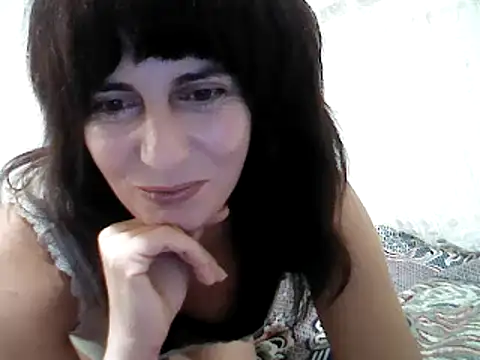 Snapshot of Amalia_Cori chatting on 01-25-25, 09:35 Amalia Cori online show from 01-25-25, 09:35