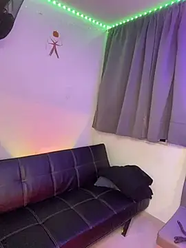 bronwgirl69 online show from 03-23-25, 01:20