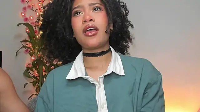 bronwgirl69 online show from 12-04-25, 03:05