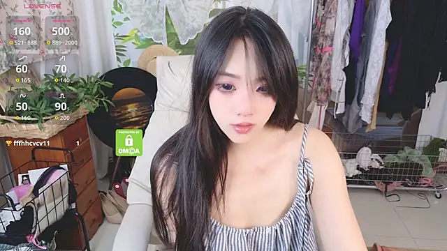 Snapshot of xiaotiantian-76 chatting on 05-24-26, 08:30 xiaotiantian-76 online show from 05-24-26, 08:30
