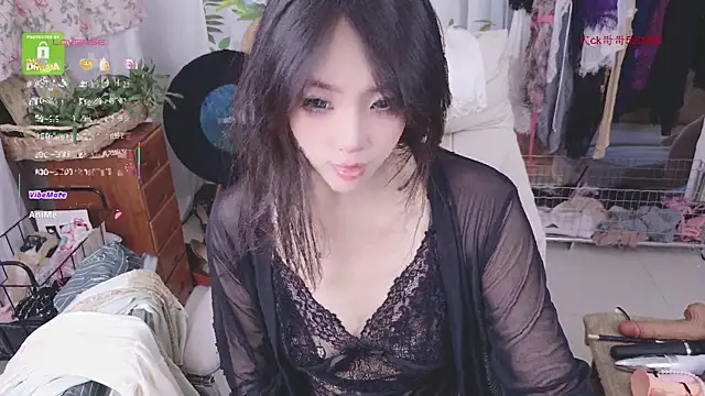 Snapshot of xiaotiantian-76 chatting on 06-03-26, 02:47 xiaotiantian-76 online show from 06-03-26, 02:47