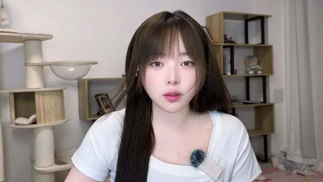Chenjing0 online show from 05-28-26, 12:35