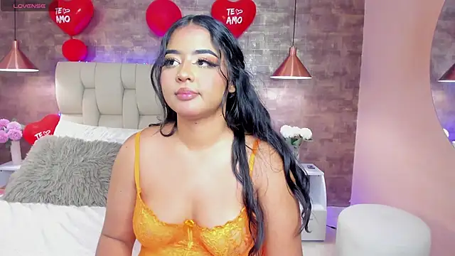 Snapshot of Scarlet_lace chatting on 02-19-25, 02:01 Scarlet lace online show from 02-19-25, 02:01
