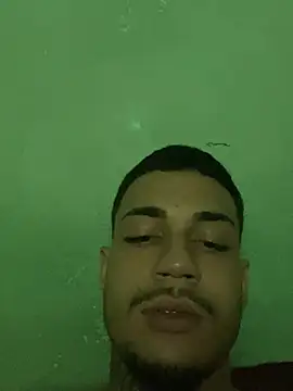 Snapshot of TiagopirocudoMG chatting on 02-19-25, 09:14 TiagopirocudoMG online show from 02-19-25, 09:14