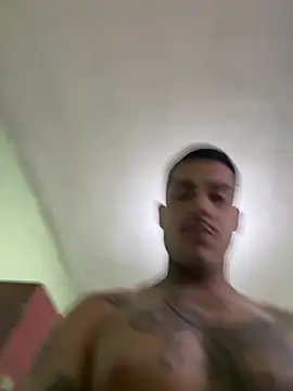 Snapshot of TiagopirocudoMG chatting on 04-15-26, 05:20 TiagopirocudoMG online show from 04-15-26, 05:20