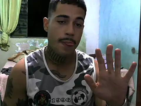 Snapshot of TiagopirocudoMG chatting on 04-16-26, 12:22 TiagopirocudoMG online show from 04-16-26, 12:22