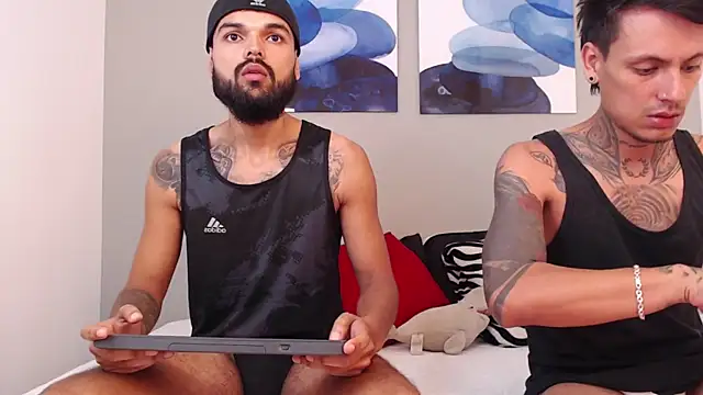 Snapshot of Emilio_Wolf chatting on 01-10-25, 10:28 Emilio Wolf online show from 01-10-25, 10:28