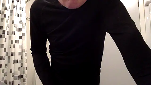 Snapshot of Parleg2 chatting on 03-04-26, 07:09 Parleg2 online show from 03-04-26, 07:09