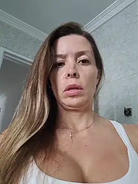 Snapshot of karina_warthon chatting on 10-30-25, 05:57 karina warthon online show from 10-30-25, 05:57