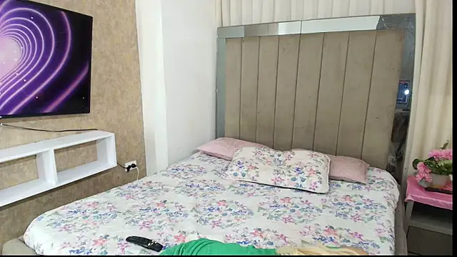 sexy melany xxx online show from 01-14-26, 05:46