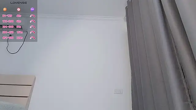 Snapshot of Lucky-xiuxiu chatting on 12-05-25, 04:14 Lucky-xiuxiu online show from 12-05-25, 04:14