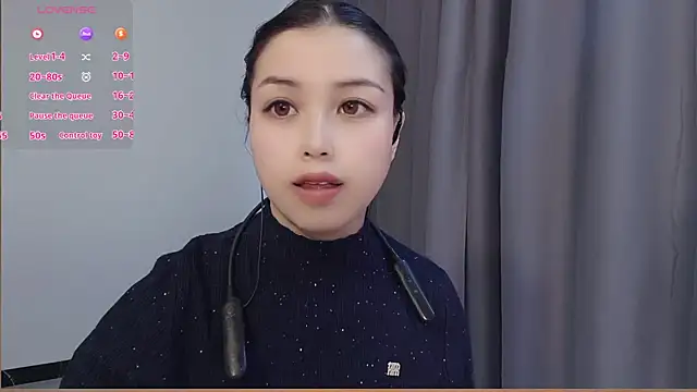 Snapshot of Lucky-xiuxiu chatting on 02-11-26, 11:43 Lucky-xiuxiu online show from 02-11-26, 11:43