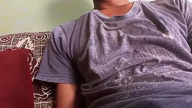 Snapshot of Abony_femboy chatting on 09-15-25, 07:19 Abony femboy online show from 09-15-25, 07:19