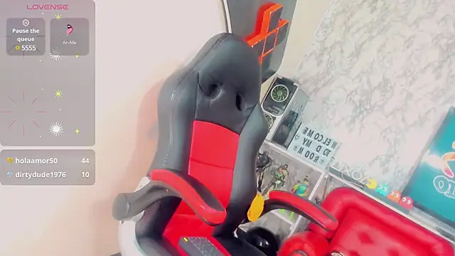 Gisele fox online show from 03-18-25, 01:43