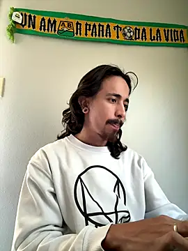 Snapshot of hair_mora chatting on 11-09-25, 07:34 hair mora online show from 11-09-25, 07:34