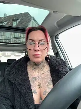 Mia-Fuchs online show from 03-10-25, 11:21