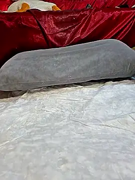 Snapshot of zasmin3 chatting on 10-06-25, 11:57 zasmin3 online show from 10-06-25, 11:57