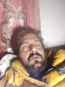 MAGNETICDADDY8 online show from 12-18-25, 01:22