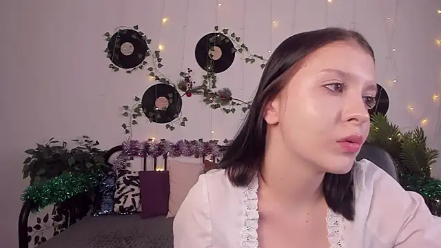 Snapshot of AmeliaVon chatting on 01-08-25, 09:32 AmeliaVon online show from 01-08-25, 09:32