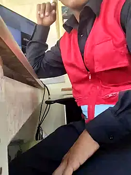 Snapshot of securityhot chatting on 01-02-25, 11:20 securityhot online show from 01-02-25, 11:20