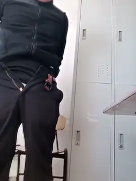 Snapshot of securityhot chatting on 10-20-25, 06:19 securityhot online show from 10-20-25, 06:19