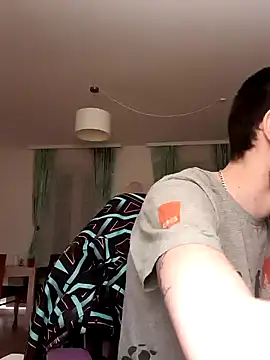 Snapshot of MisterHaze chatting on 02-12-25, 09:01 MisterHaze online show from 02-12-25, 09:01