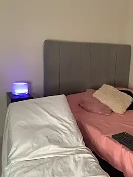 Julii- online show from 01-19-25, 09:34