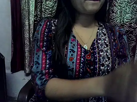 SIYA MAVI online show from 01-07-26, 04:04