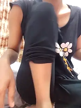 Snapshot of 124pakhi chatting on 02-20-25, 05:29 124pakhi online show from 02-20-25, 05:29