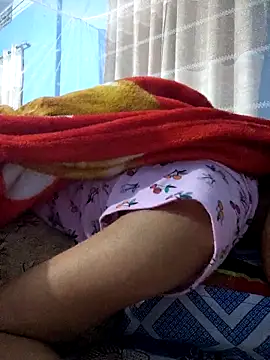 Snapshot of 124pakhi chatting on 11-11-25, 12:43 124pakhi online show from 11-11-25, 12:43