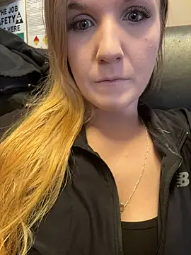 Snapshot of Kitty_DaCocks chatting on 01-13-26, 03:39 Kitty DaCocks online show from 01-13-26, 03:39