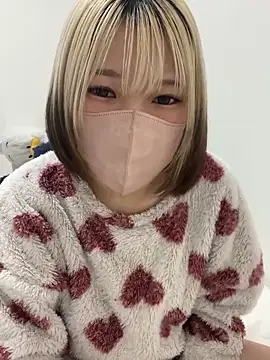 Snapshot of Hikaru-chan chatting on 02-10-25, 10:09 Hikaru-chan online show from 02-10-25, 10:09