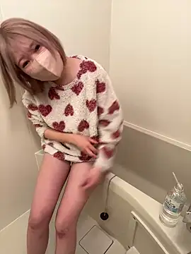 Snapshot of Hikaru-chan chatting on 02-12-25, 10:26 Hikaru-chan online show from 02-12-25, 10:26