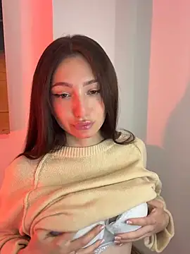 Maddy Jones online show from 01-17-25, 07:38